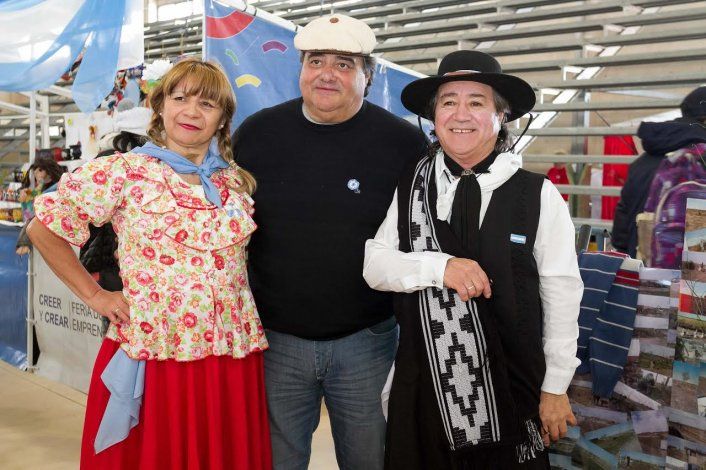 Así se celebró el 25 de Mayo en el Estadio Municipal de Cipo