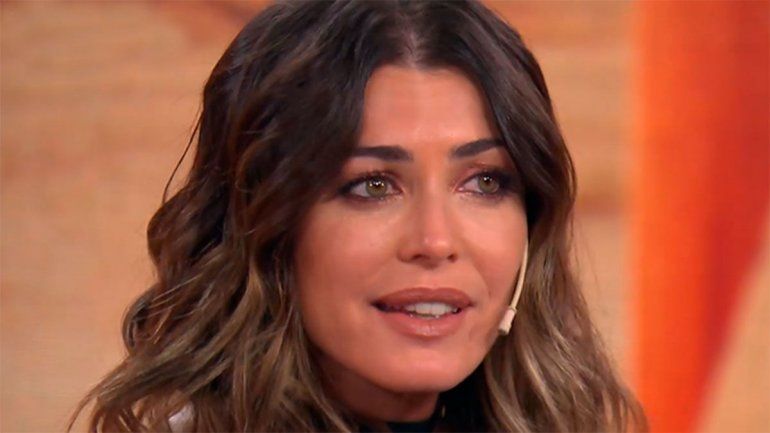 Pamela David liquidó su ropa y en las redes la liquidaron a ella