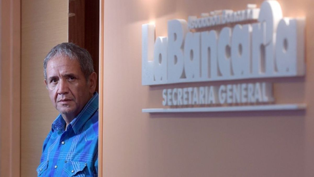 Sergio Palazzo, al frente de los bancarios, rechazó la Ley Ómnibus de Milei.