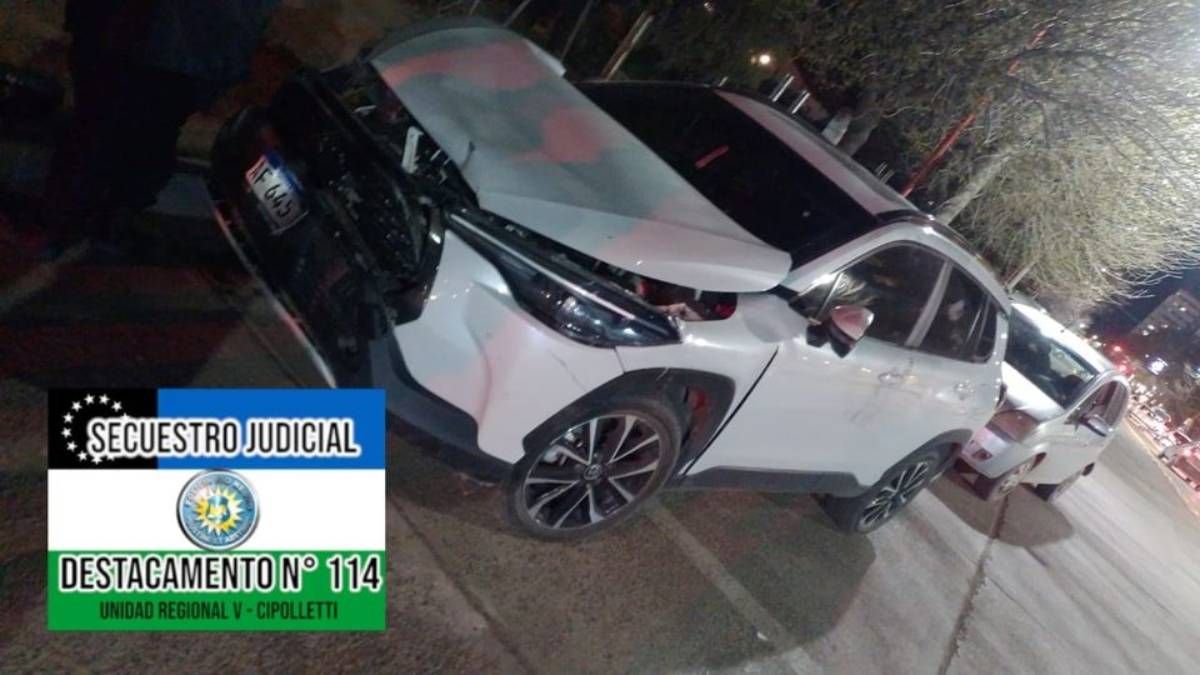 Robó una camioneta que estaba en marcha en El Manzanar y chocó a dos autos estacionados