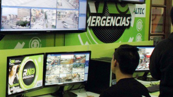 Al pulsar el botón, salta una alerta inmediata en el 911 provincial.