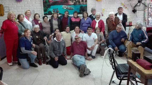 Integrantes del CITE 2 Limay en una actividad con enfermeros.