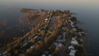 El terreno del Lago Pellegrini se encuentra en una zona con flora autóctona sensible. 