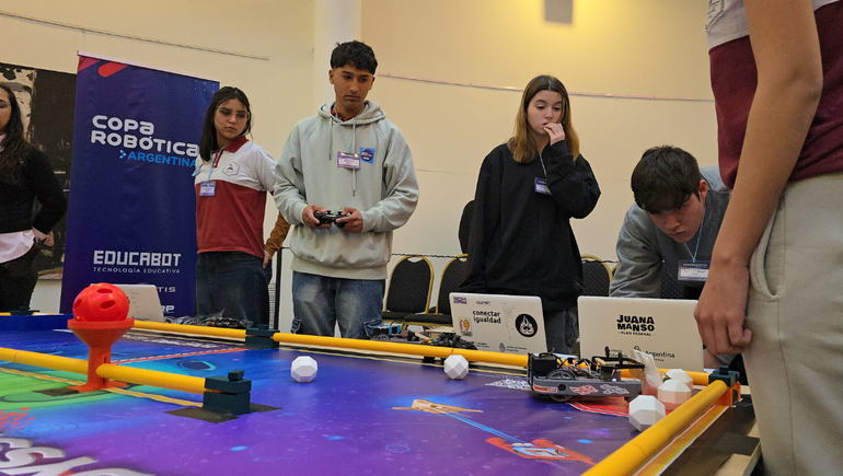 Cipolletti fue sede de la semi final de la Copa Robótica Argentina 2025.