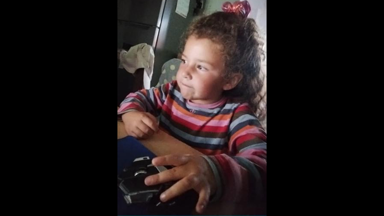 Juana Sofía Alvarado tiene 4 años y fue vista por última vez junto a su madre. Foto: Gentileza.