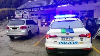 auto con pedido de secuestro en cipolletti aparecio en bariloche: que dijeron sus ocupantes auto con pedido de secuestro en cipolletti aparecio en bariloche: que dijeron sus ocupantes
