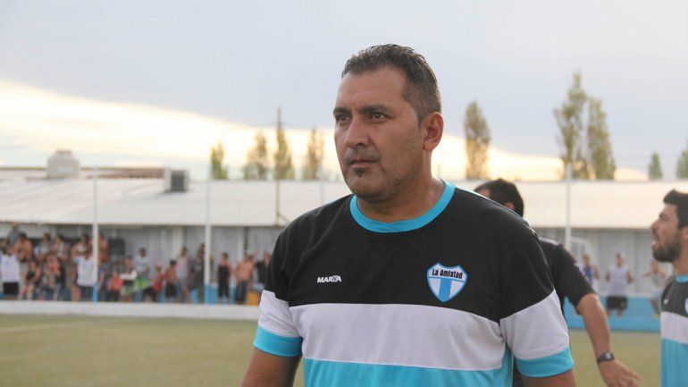 El DT Parra confirmará el equipo mañana