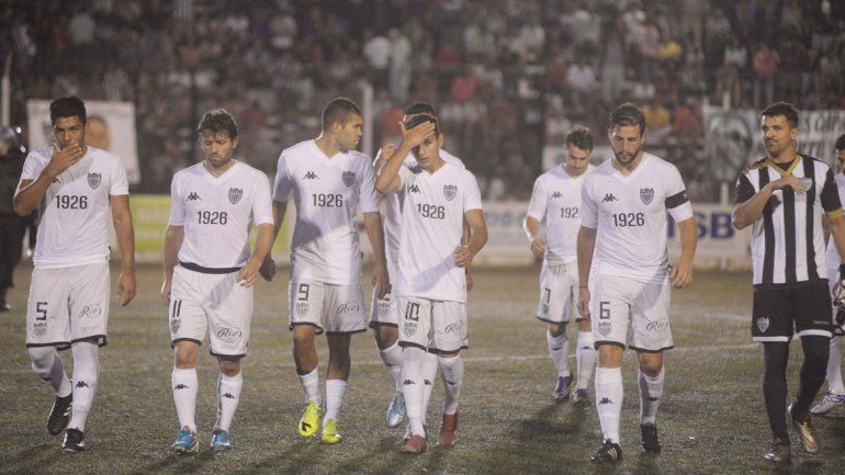 El Albinegro se quedó sin chances.