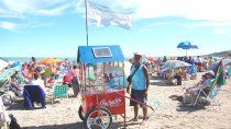 En Las Grutas habrá más controles a los vendedores ambulantes.