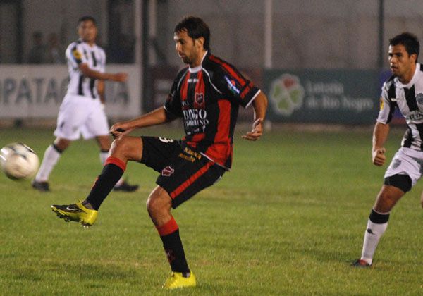 Cipo juega la fecha a través de los medios