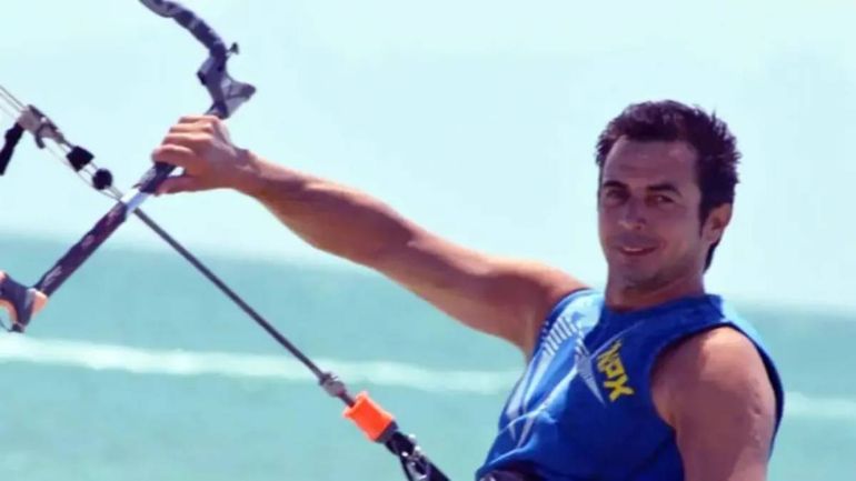Alejandro Aznar -55 años-, falleció mientras practicaba kitesurf. Uno de los casos recientes de muerte súbita en la región.