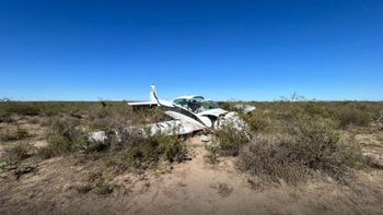 La avioneta cayó a pocos kilómetros tras despegar del aeródromo de San Antonio. Sus tres ocupantes fueron hospitalizados y están fuera de peligro.&nbsp; 