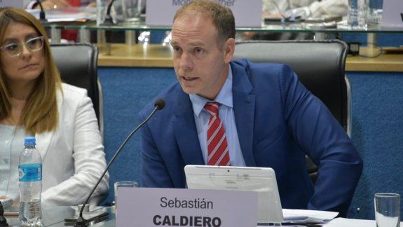 Caldiero celebró el barril criollo para el petróleo