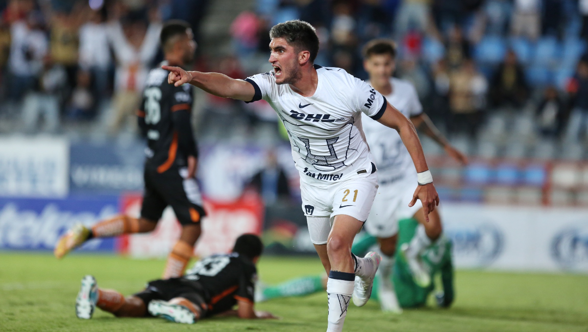Tuti Del Prete le agradece a Salvio la asistencia para uno de sus goles en Pumas.&nbsp;