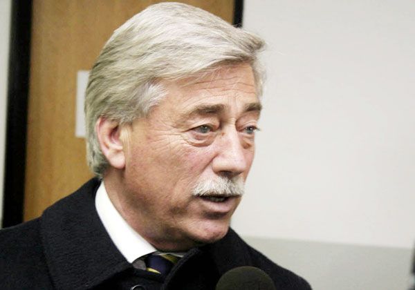 “Un triple salto mortal sin red”