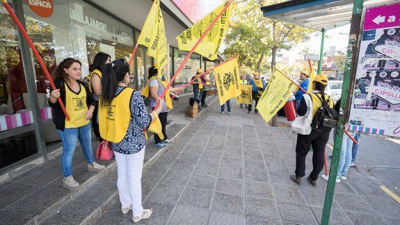 Las protestas frente a Blancoamor parece que empeoraron las cosas.