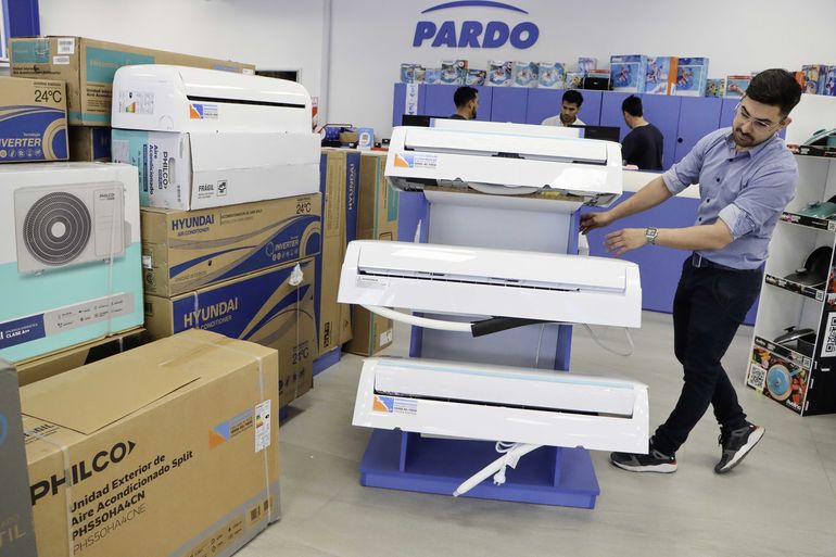 El kit de instalación del aire acondicionado comienza en 70.000 pesos hasta 100.000 pesos. El kit de instalación del aire acondicionado comienza en 70.000 pesos hasta 100.000 pesos.