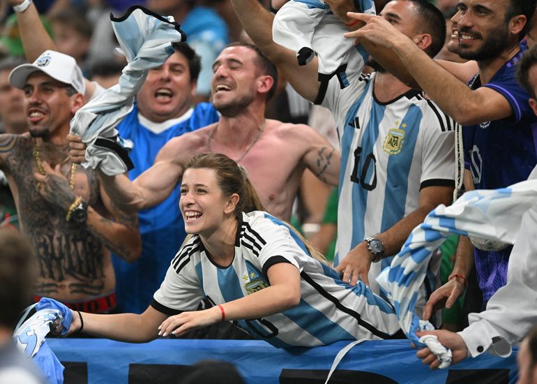 Con qué resultado Argentina pasa a octavos, tras el triunfazo