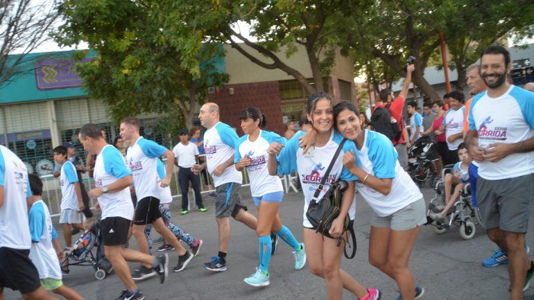 Una fiesta: mirá todo el color de la  33ª Corrida de Cipolletti
