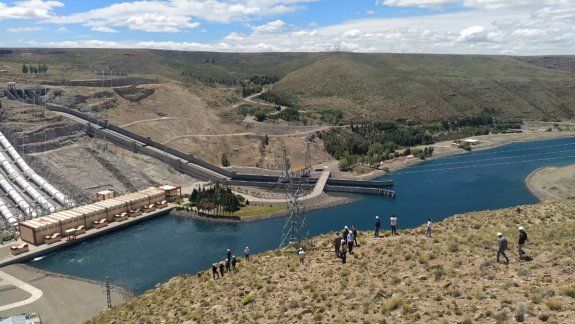 Empresas recorren terreno por la obra eléctrica ALIPIBA II