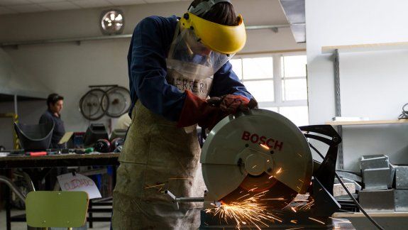 Los cursos durarán 6 meses y se exigirá un 80% de presentismo.