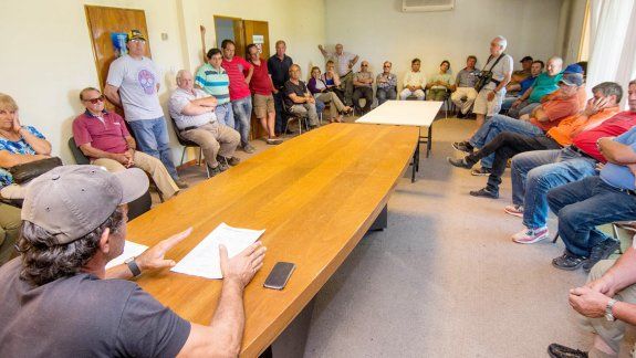 La asamblea se realizará mañana en Villa Regina. Si no hay respuesta de Nación a sus pedidos, definirían medidas de protesta en el Alto Valle.