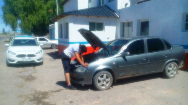 El Chevrolet Corsa robado había sido comprado en Buenos Aires.