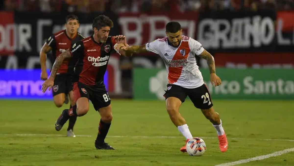 River vs Newells Old Boys: hora