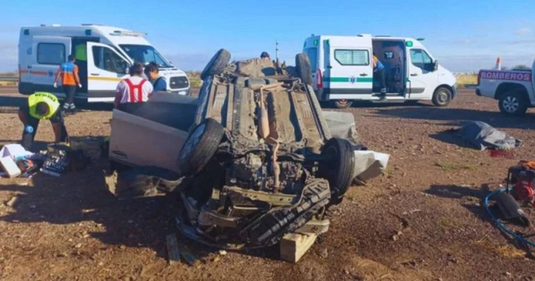 Tragedia en la Ruta 151: una joven murió tras un violento vuelco