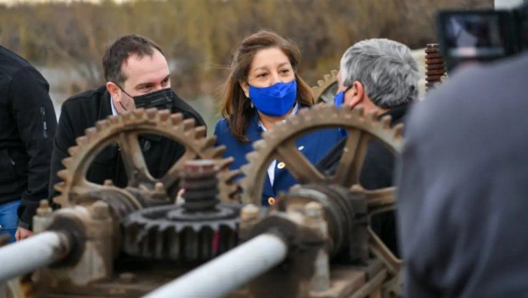 Carreras acompañó la apertura de la temporada de riego en el Alto Valle