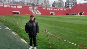 Noha Solís de Cipolletti al Semillero del Mundo. El nene de 10 años fue convocado para jugar en Argentinos Juniors. Su familia lo acompaña en el sueño de ser futbolista profesional. Noha Solís de Cipolletti al Semillero del Mundo. El nene de 10 años fue convocado para jugar en Argentinos Juniors. Su familia lo acompaña en el sueño de ser futbolista profesional.
