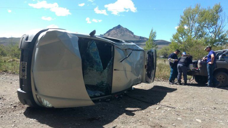 Una familia cipoleña volcó en la cordillera: hay 9 lesionados