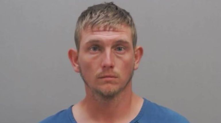 Horror en Ohio: un padre confesó que mató a sus tres hijos, los puso en fila y los fusiló