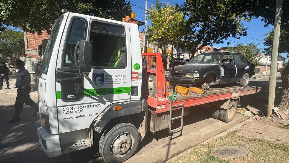 Autos abandonados en Cipolletti: cuánto costará la millonaria multa