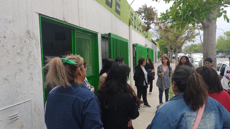 Reclamaron por el mal estado del colegio CET 9