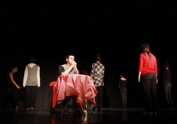 Literatura y teatro en la noche cipoleña