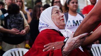 hebe: para vivir tranquilo hay que apagar la tele y quemar clarin