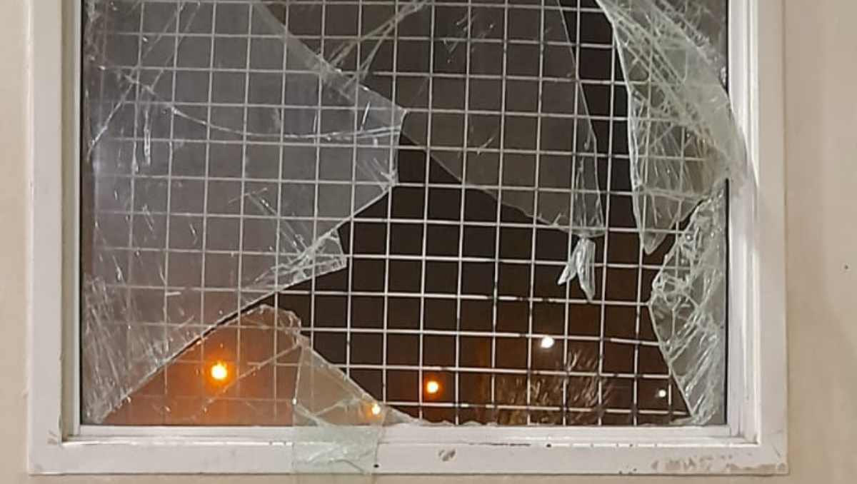 Rompieron rejas y ventanas en menos de 24 horas para ingresar a la Escuela 366 de Cipolletti.