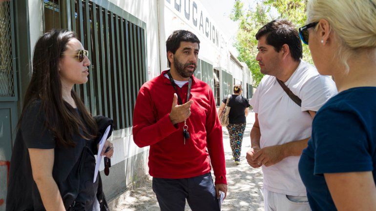 Los docentes denunciaron que no hay lugar para todos los niños cipoleños.