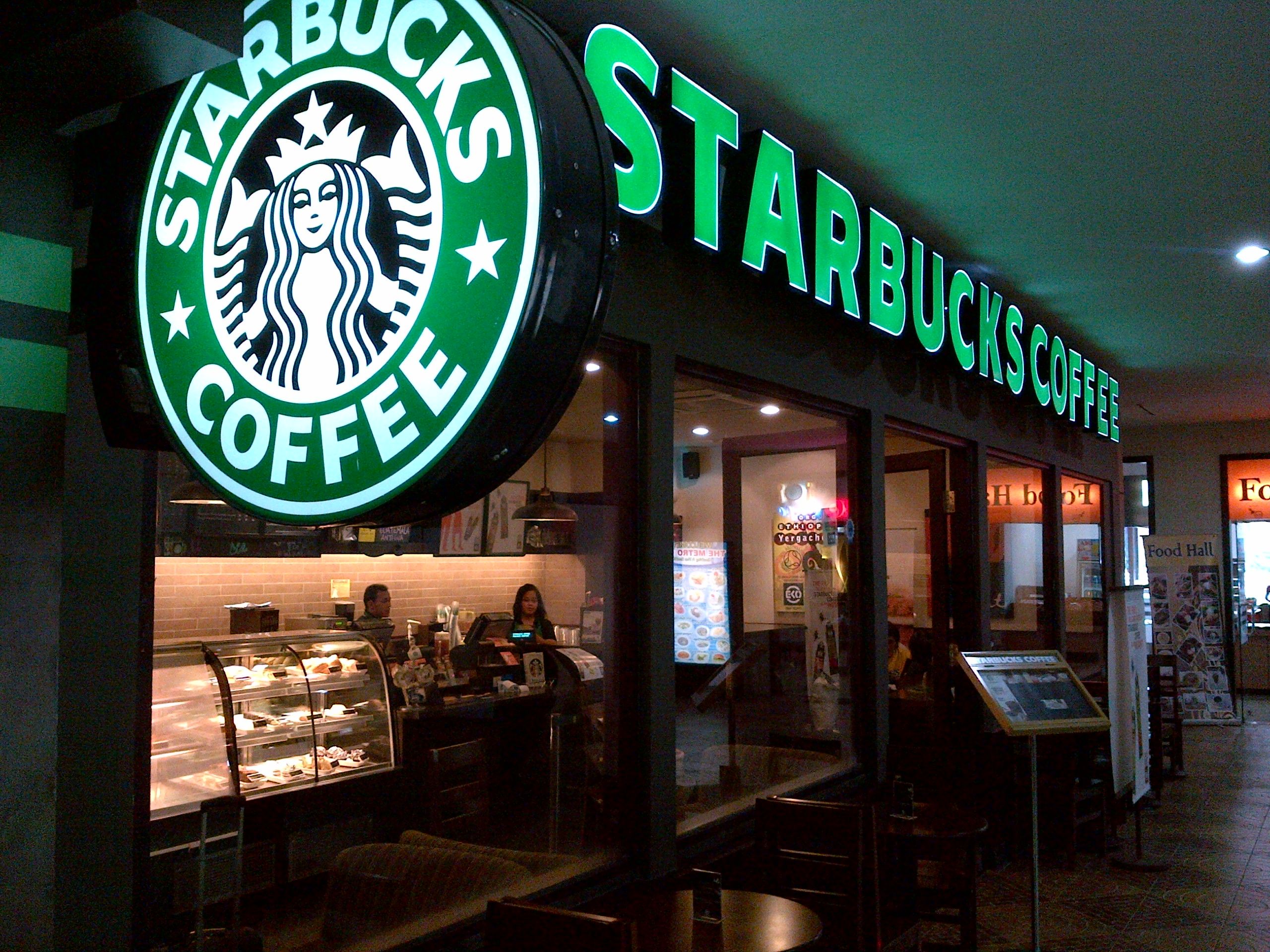 Starbucks paga los viajes a trabajadoras que quieran abortar