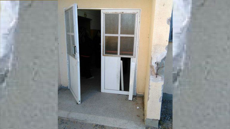 Robo y destrozos en una escuela primaria