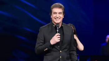 La Federación Argentina de Pastores Evangélicos cuestionó a Dante Gebel por intentar despegarse de su rol pastoral.