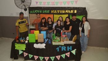 La muestra de fin de año del CENS 15 estuvo cargada de emoción. 