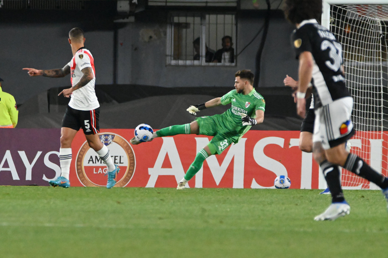 La foto del cipoleño Centurión y de Gallardo que se hizo viral