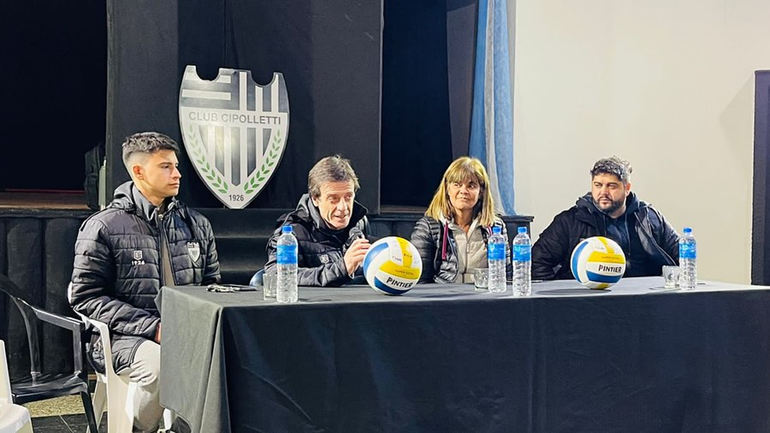 Cipolletti tiene vóley. La presentación de la conferencia de prensa.&nbsp;