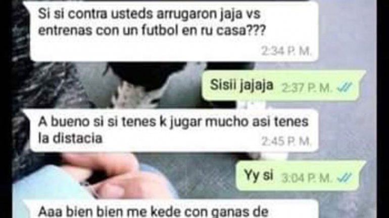 Los supuestos chats enviados por el hombre a la nena de 13 años.