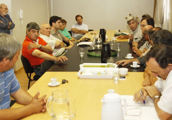 Productores alarmados por la situación frutícola