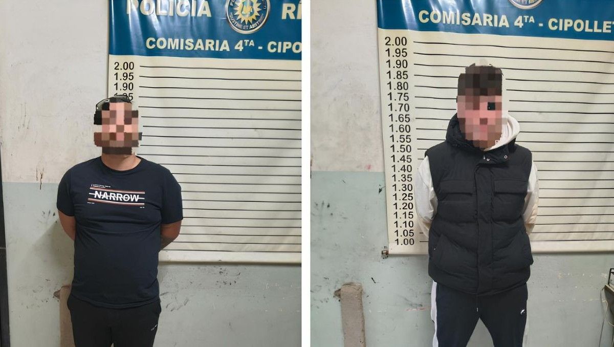 Los dos hombres demorados en pleno centro de Cipolletti, sospechados de robar vehículos con un inhibidor de los sistemas de seguridad.&nbsp;