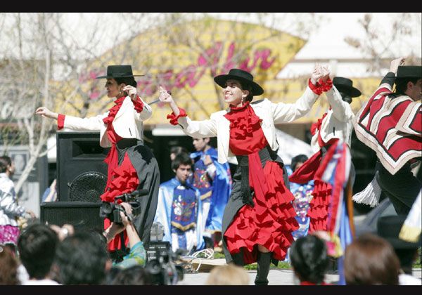 Tradición y encuentro de residentes chilenos