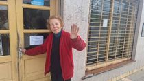 panchita, la historica kiosquera deja el lugar de siempre: siento nostalgia, se complicaba el alquiler